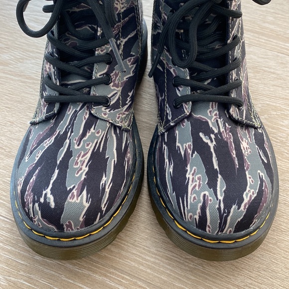 Dr. Martens Junior 1460 Camo Boots, GREEN JUNGLE CAMO K T CANVAS, Size 3, NEW!! - Picture 4 of 11